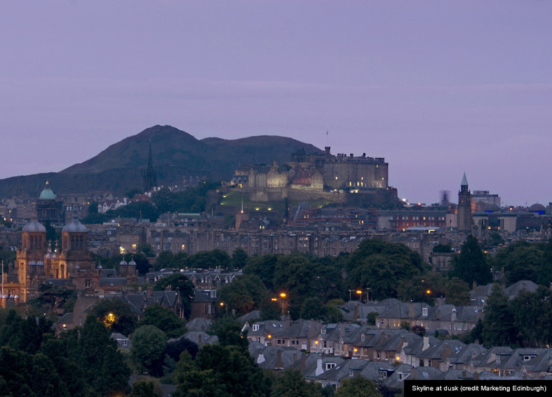 Edinburgh - skyline_at_dusk