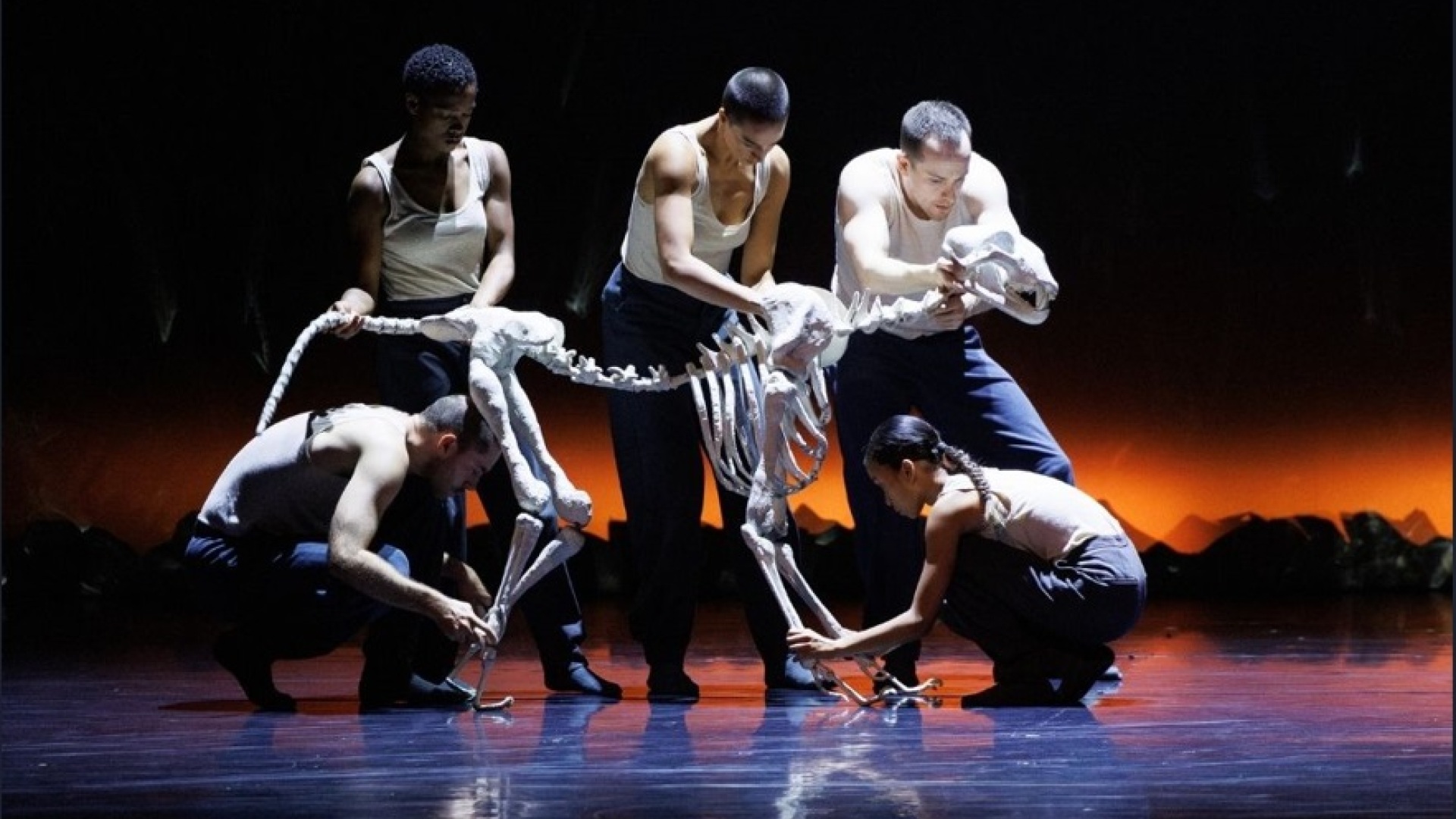 EIF - Figures in Extinction credit Andrew Perry